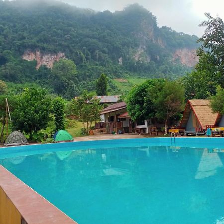 Nongkhiaw Campingsite Swimming Pool Hotel Ban Phathok Eksteriør billede