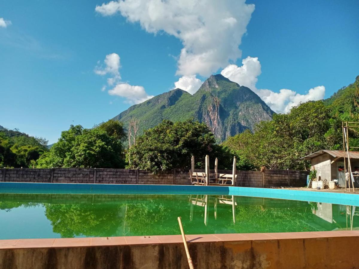 Nongkhiaw Campingsite Swimming Pool Hotel Ban Phathok Eksteriør billede