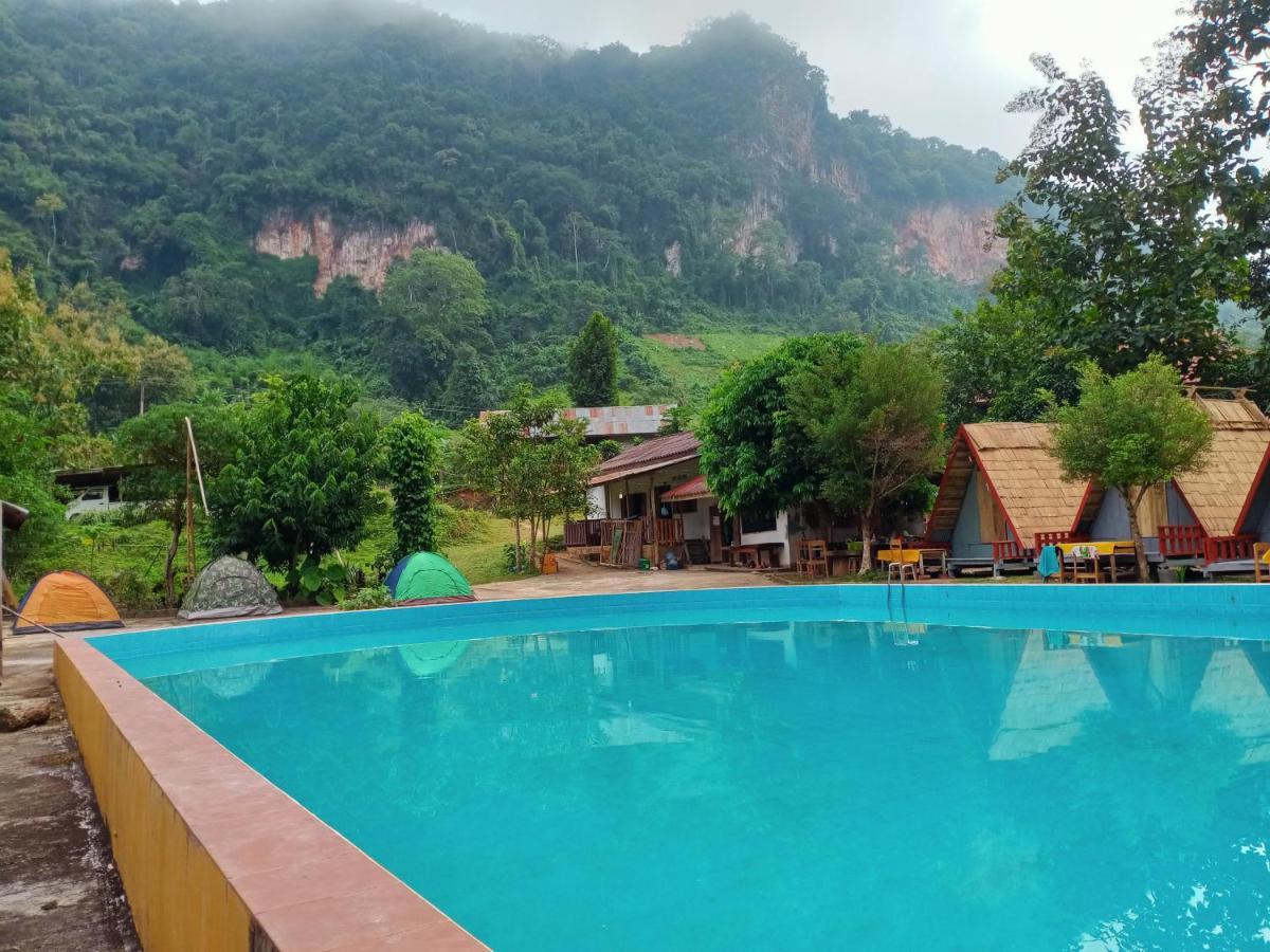 Nongkhiaw Campingsite Swimming Pool Hotel Ban Phathok Eksteriør billede